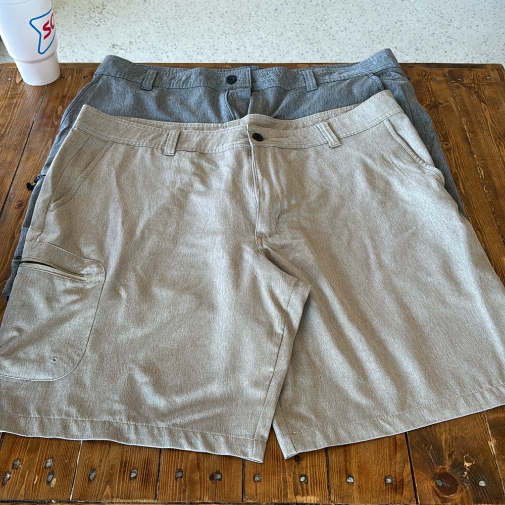 Like New Mens Shorts